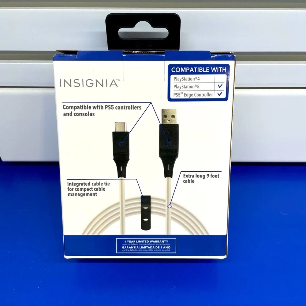 PlayStation 5: 9ft. Play + Charge USB-C Cable - White/Black